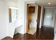 ゆとりのある洗面&トイレ